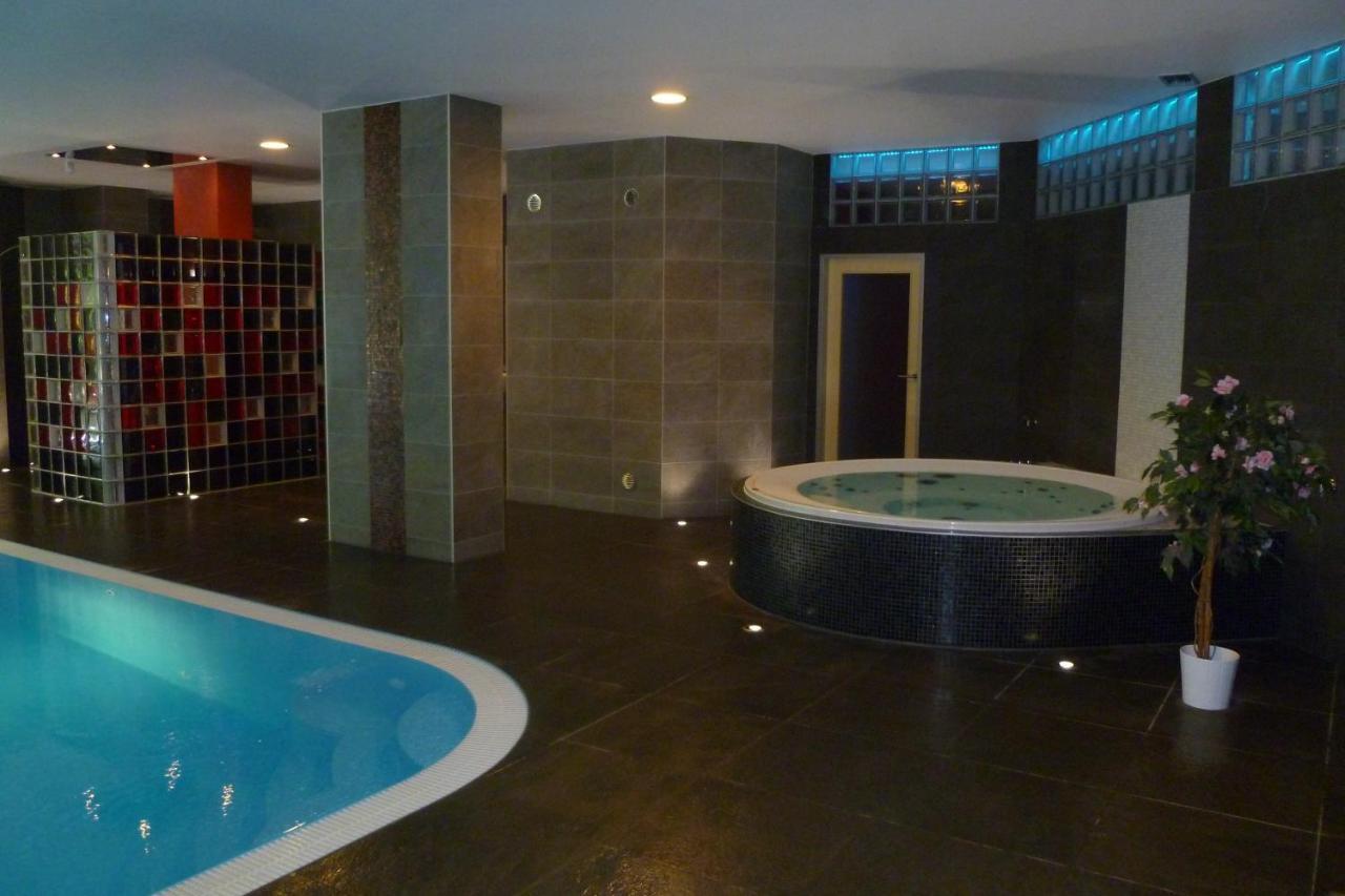 Hotel Fontana Brno Buitenkant foto
